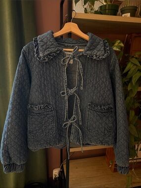 Avec Les Filles Quilted Ruffle Collar Denim Jacket